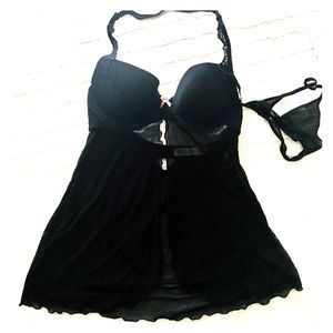 NWOT Push Up Black Lace Babydoll Set